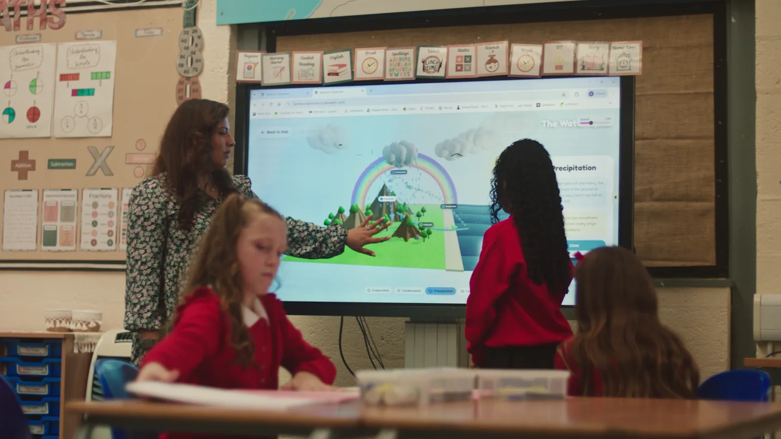 Noni and her pupils using Bamboo Classroom on the classroom smartboard